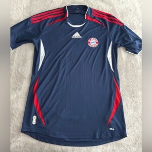 Adidas FC Bayern Munich Teamgeist Jersey in Navy Men’s Size Small